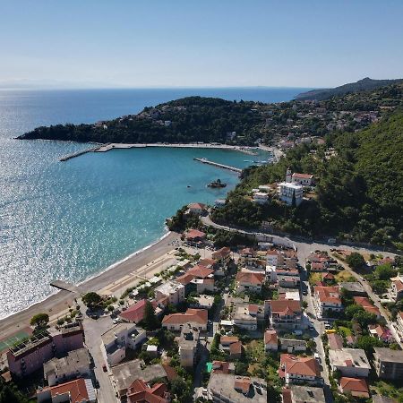 Valsamis Villa Apartments Порос Экстерьер фото