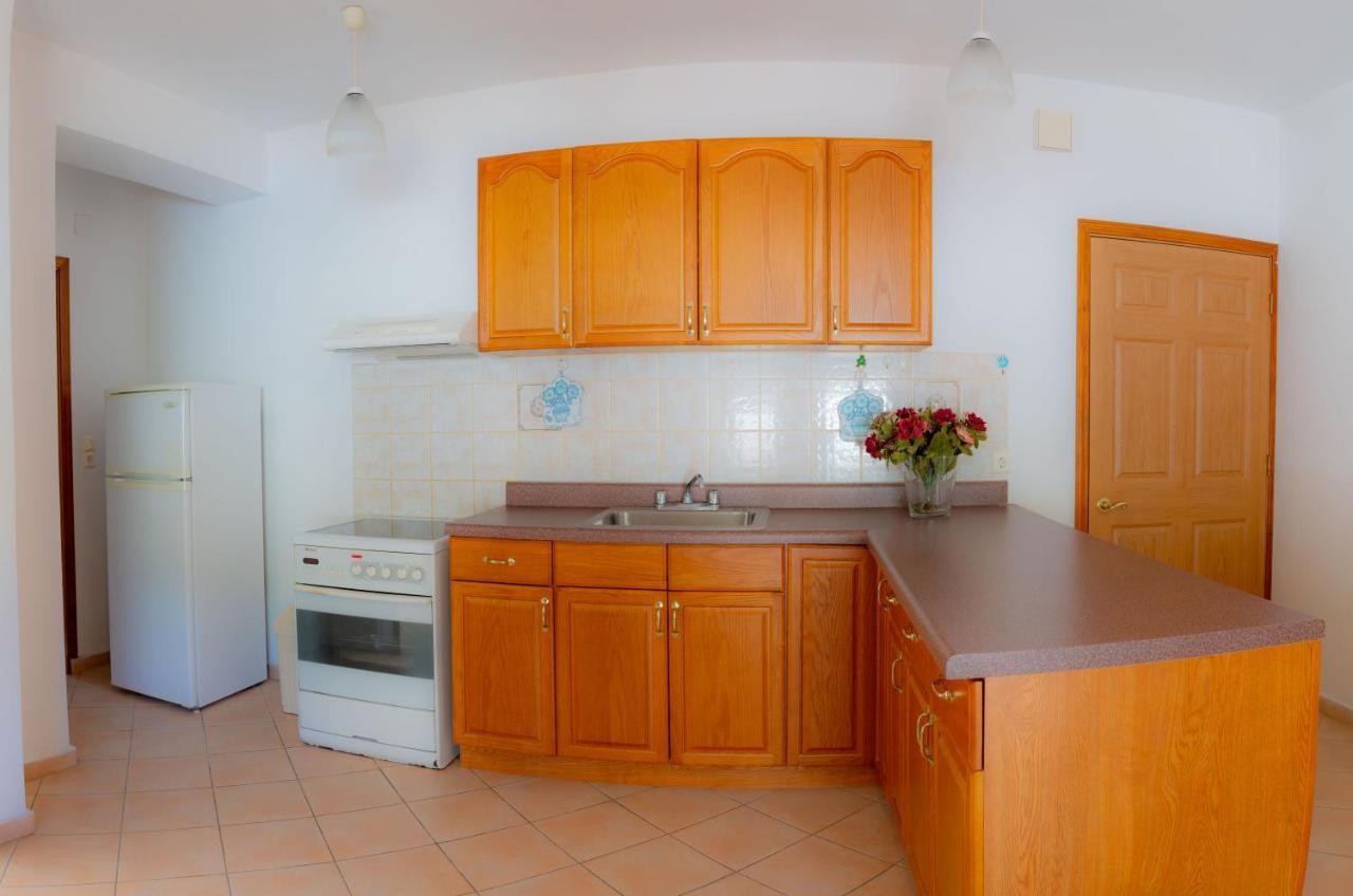 Valsamis Villa Apartments Порос Экстерьер фото